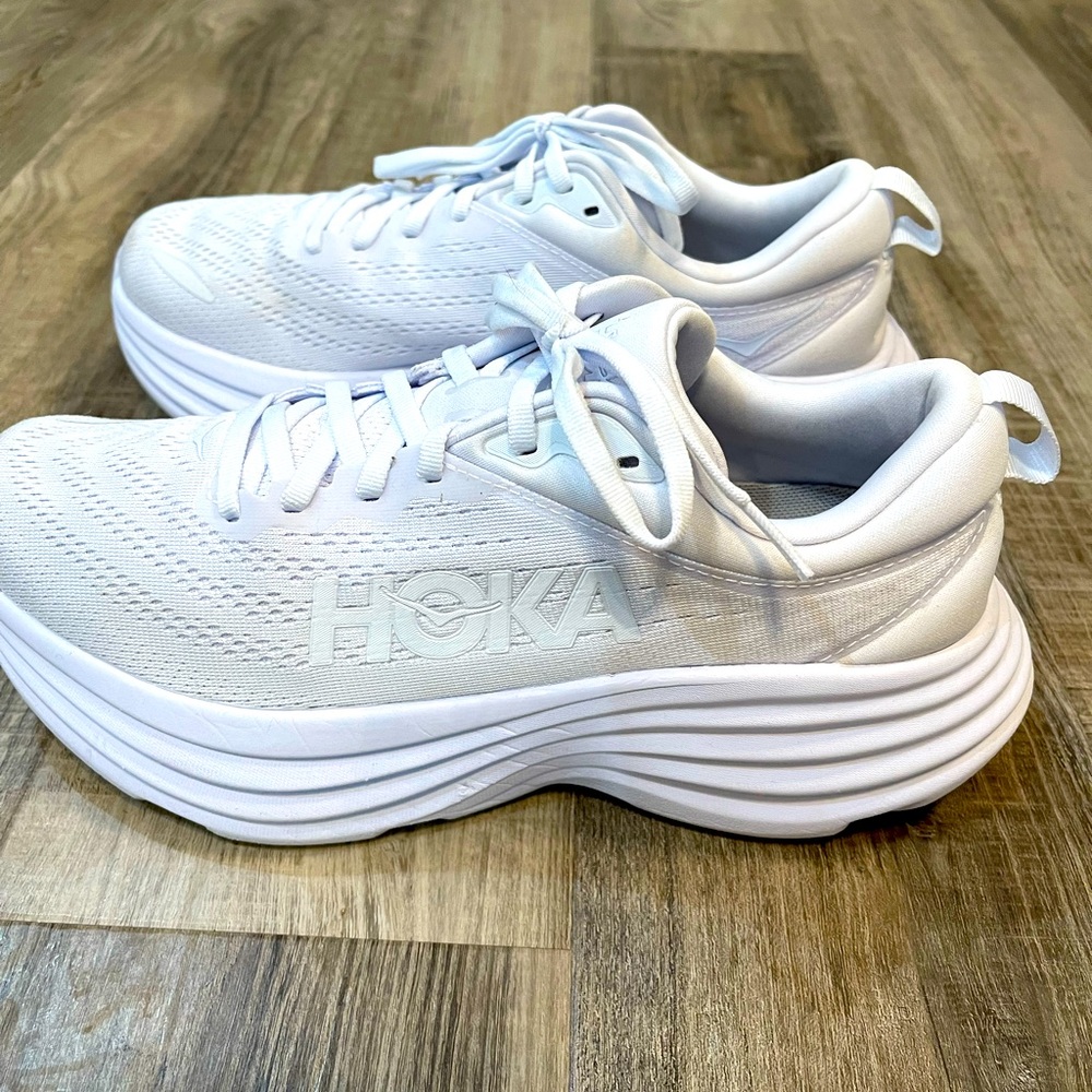 Women’s HOKA Bondi 8 almost new size 8.5 EUC